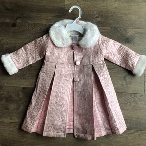 Beautiful two piece set! Worn once! Size 18 months